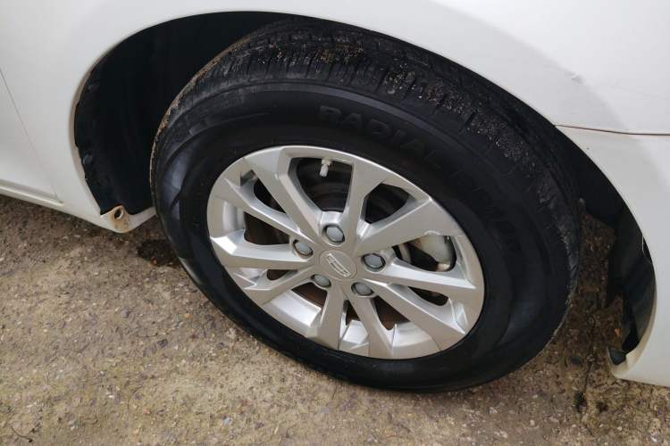 Used Geely Auto Emgrand 2021 UP 1.5L CVT Comfort Model Right Front Wheel Hub