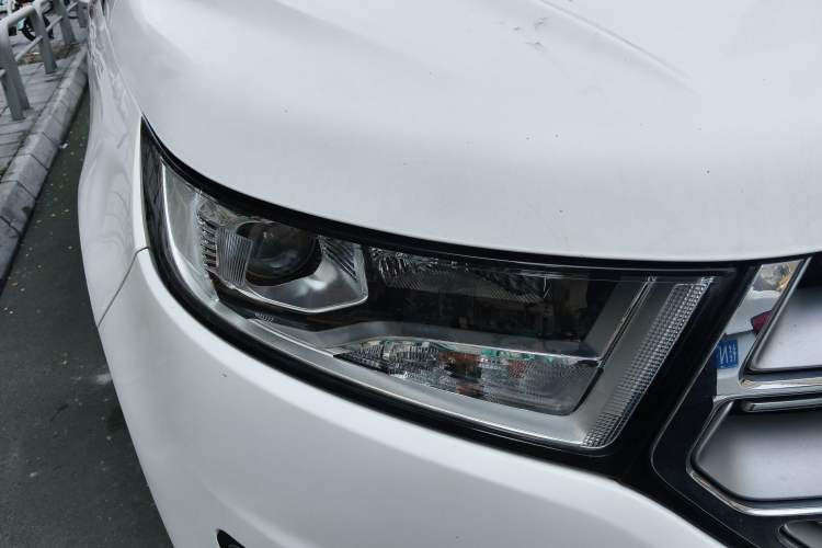 Used Ford Edge 2018 EcoBoost 245 Two-Wheel-Drive Platinum Edition 7-Seater China V Emission Standard