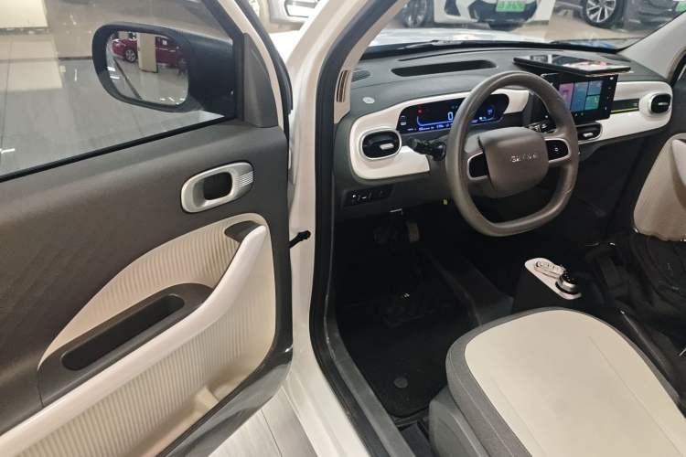 Used Geely Galaxy Panda 2025 210 km – Yuanqi Bear
