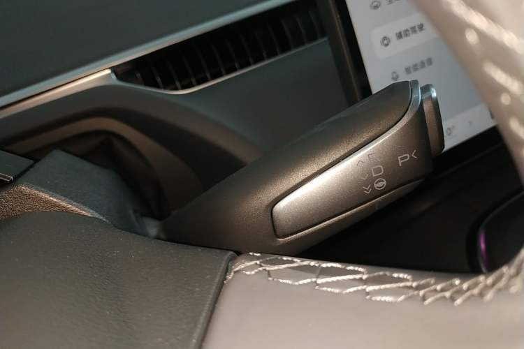 Used XPeng MONA M03 2024 620 with Ultra-Long Range
