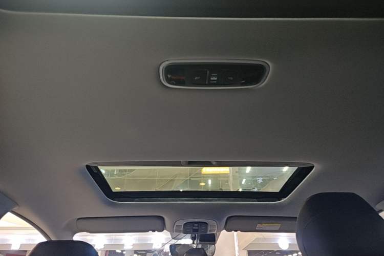 Used Hyundai Custo 2021 380TGDi Smart Love Flagship Edition TOP Premium Headliner