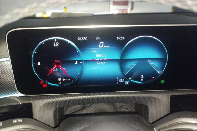 Used Mercedes-Benz A-Class 2019 A 200 Dynamic Edition Instrument Cluster