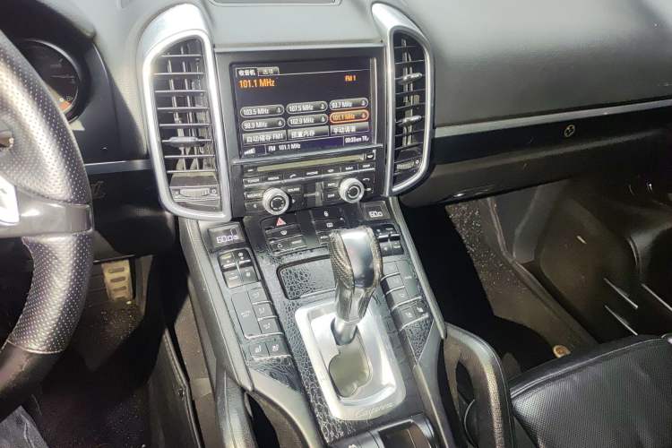 Used Porsche Cayenne 2013 3.6L automatic transmission U.S. specification Audio And AC Panel