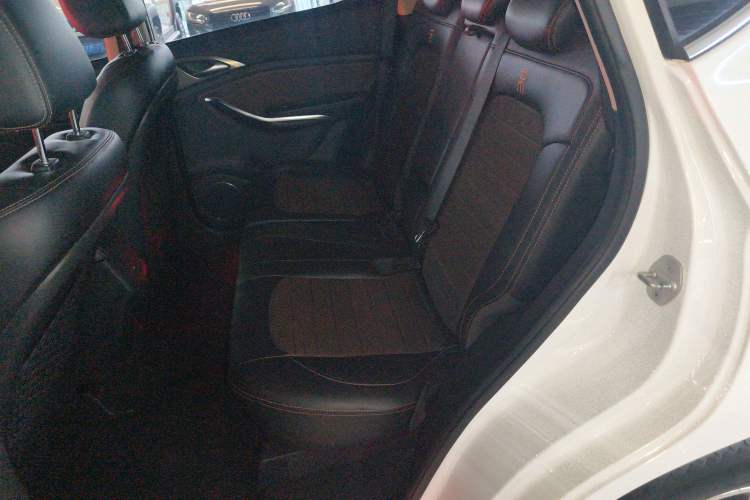 Used BYD Song 2016 Gaishi Edition 1.5TID Automatic Leading Model Left Rear Seat