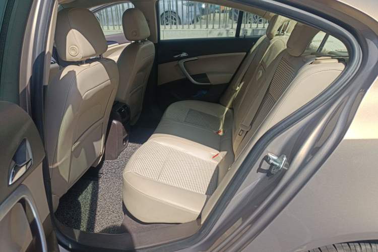 Used Buick Regal 2014 2.0L Leading Fashion Edition