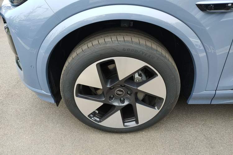 Used Audi Q6L e-tron 2026 First Launch Navigation Edition