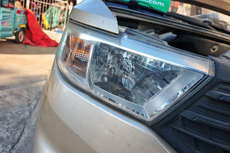 Used Wuling Hongguang V 2019 1.5L Jingqu Version China VI LAR