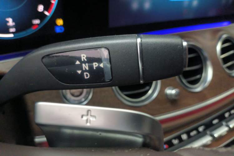 Used Mercedes-Benz E-Class 2023 Updated E 300 L Luxury Edition
