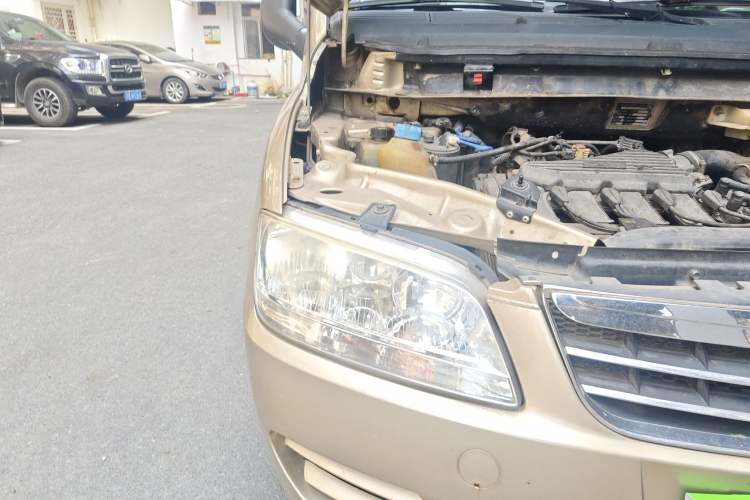 Used Zotye M300 2010 1.6L Gasoline Standard Edition 5 Seats