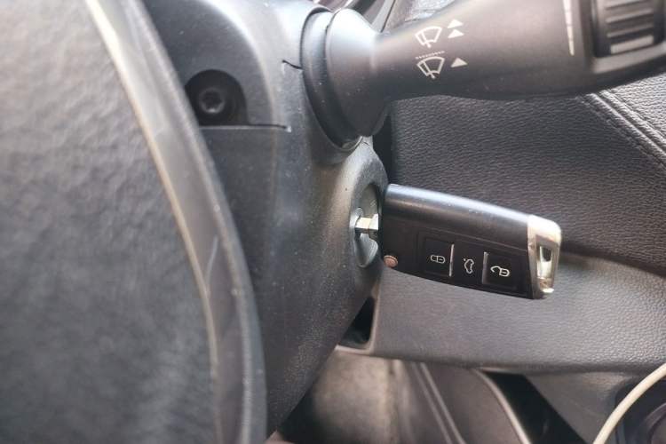 Used Ford Escort 2015 1.5L Automatic Fashion Model
