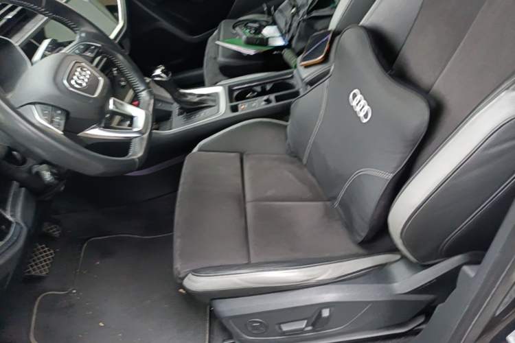 Used Audi Q3 2019 40 TFSI Fashion Dynamic Model