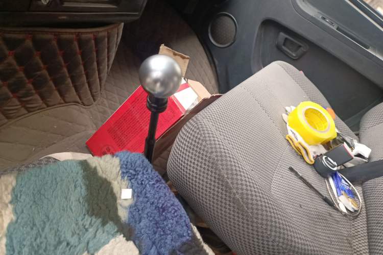 Used Iveco Daily 2017 2.5T A35 Passenger Van 5-7 Seats Model 47Z5