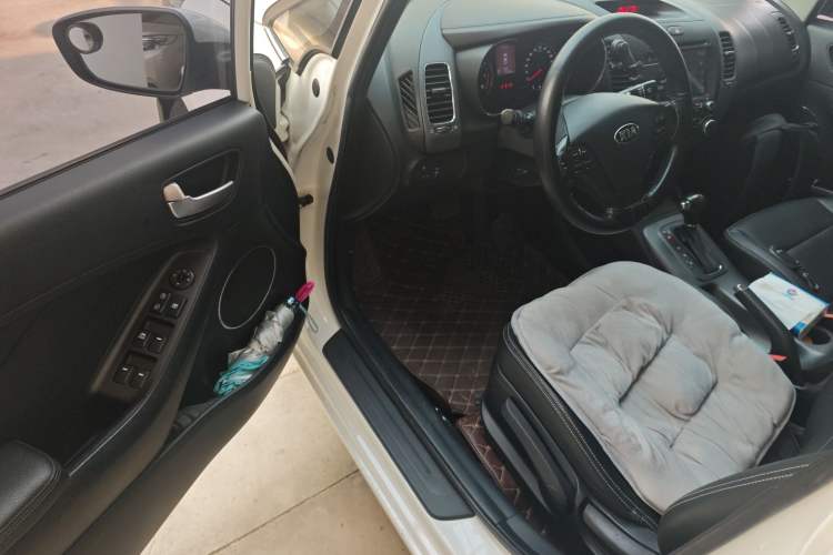 Used Kia K3 2015 1.6L Automatic GLS