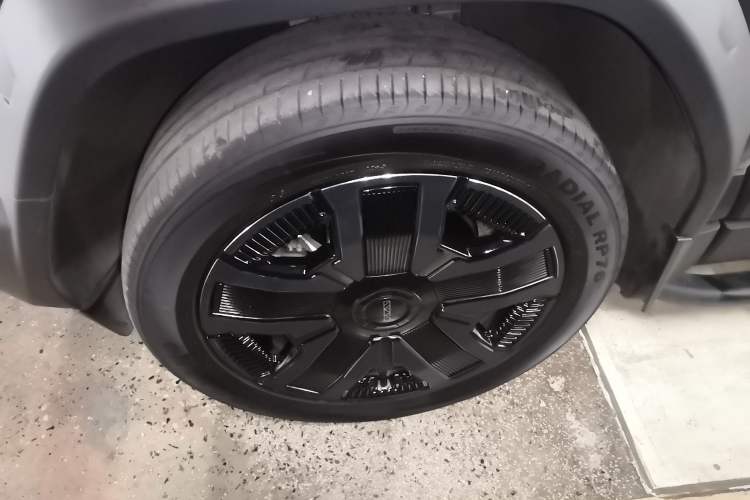 Used iCAR 03 2024 501km Four-wheel Drive Long-Range Advanced Version