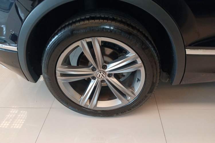 Used Volkswagen Tiguan 2018 380TSI Four-Wheel Drive R-Line