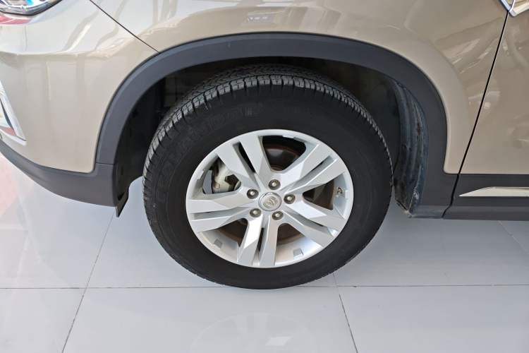 Used CHANGAN CS75 2016 1.8T Automatic Elite Model China V Standard
