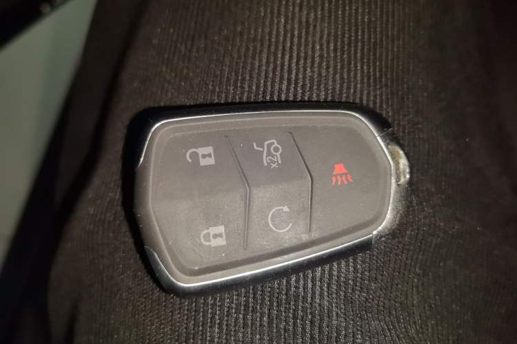 Used Cadillac XT5 2016 25T Luxury Model Vehicle Key