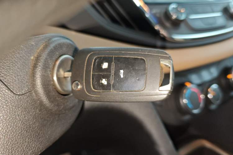 Used Chevrolet Monza 2020 320 Automatic Enjoyment Edition