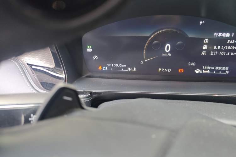 Used Lincoln Corsair 2022 Revised Version 2.0T Two-Wheel Drive Luxury Edition Odometer Close Up