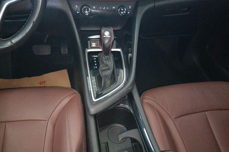 Used Buick GL6 2018 18T 6-Seater Luxury Model
