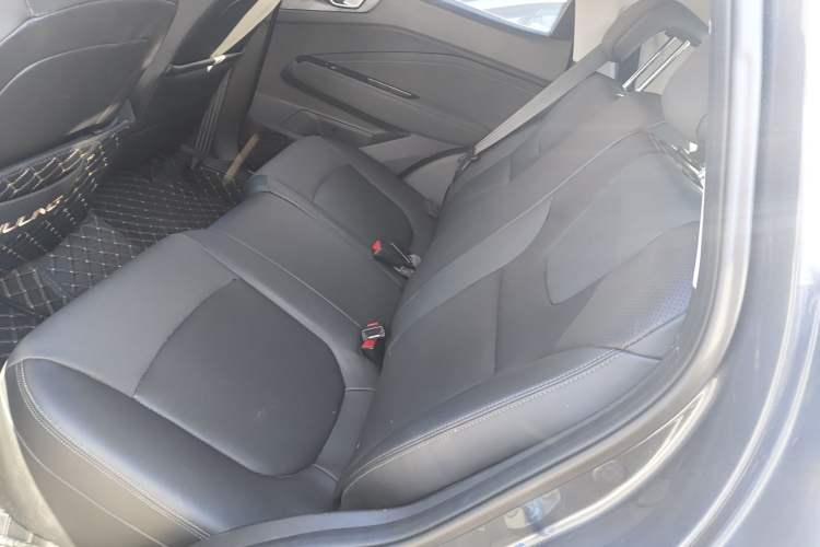 Used Wuling Alvez 2022 1.5L Manual Comfort Version