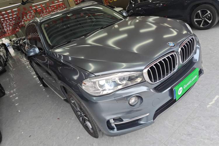 Used BMW X5 2018 xDrive35i Elegant Edition Front Right 45 Deg