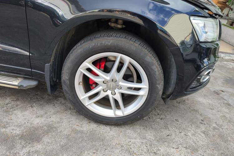 Used Audi Q5 2018 Collector's Edition 40 TFSI Technology Model
