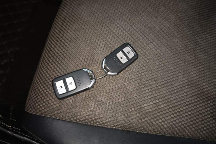 Used Honda Jade 2017 1.8L automatic Comfort version 5 seats