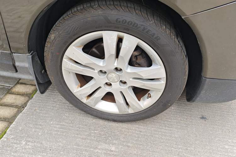 Used Peugeot 3008 2013 2.0L Automatic Trend Edition