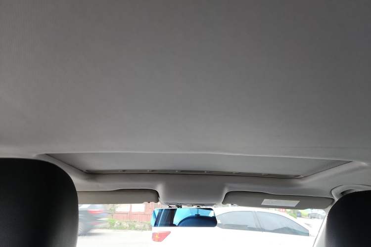 Used Volkswagen Santana 2015 1.6L Manual Comfort Edition Headliner