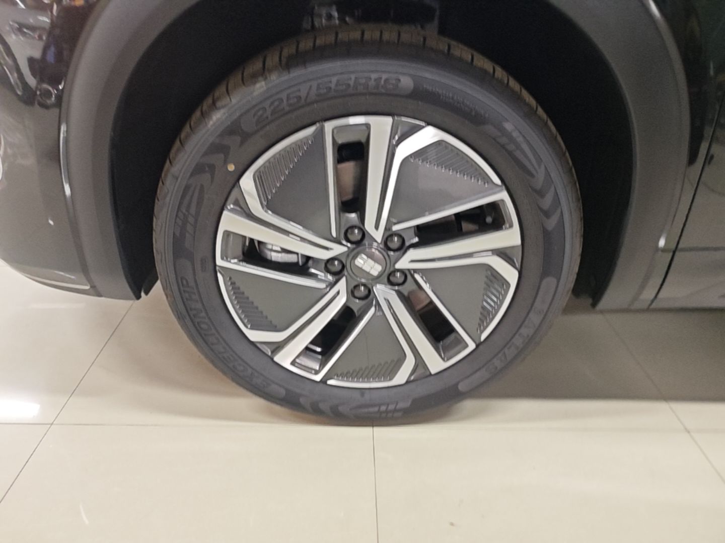 Geely Galaxy Xingjian 7 EM-i 2026 Model 135km Smart Navigation Version — снимка 10