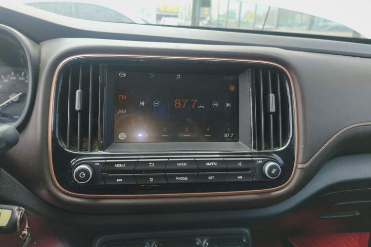 Used GAC Trumpchi GS3 2017 150N Manual Elite Edition Audio And AC Panel