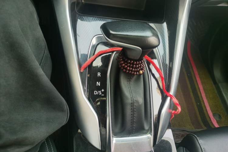 Used SAIC MAXUS G50 2019 1.5T Automatic Elite Edition China V Standard Gear Lever