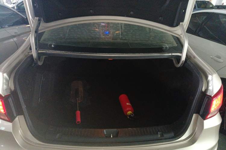 Used Haima Fumei 2014 M5 1.6L Manual Elite Model Trunk