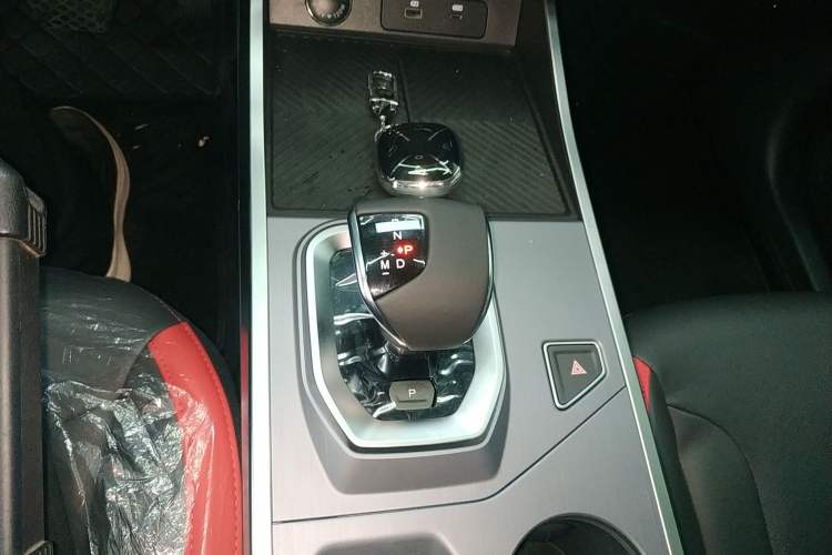 Used JETOUR Dashing 2026 Model—Youth Edition, 1.5T 6DCT Elite Edition Gear Lever