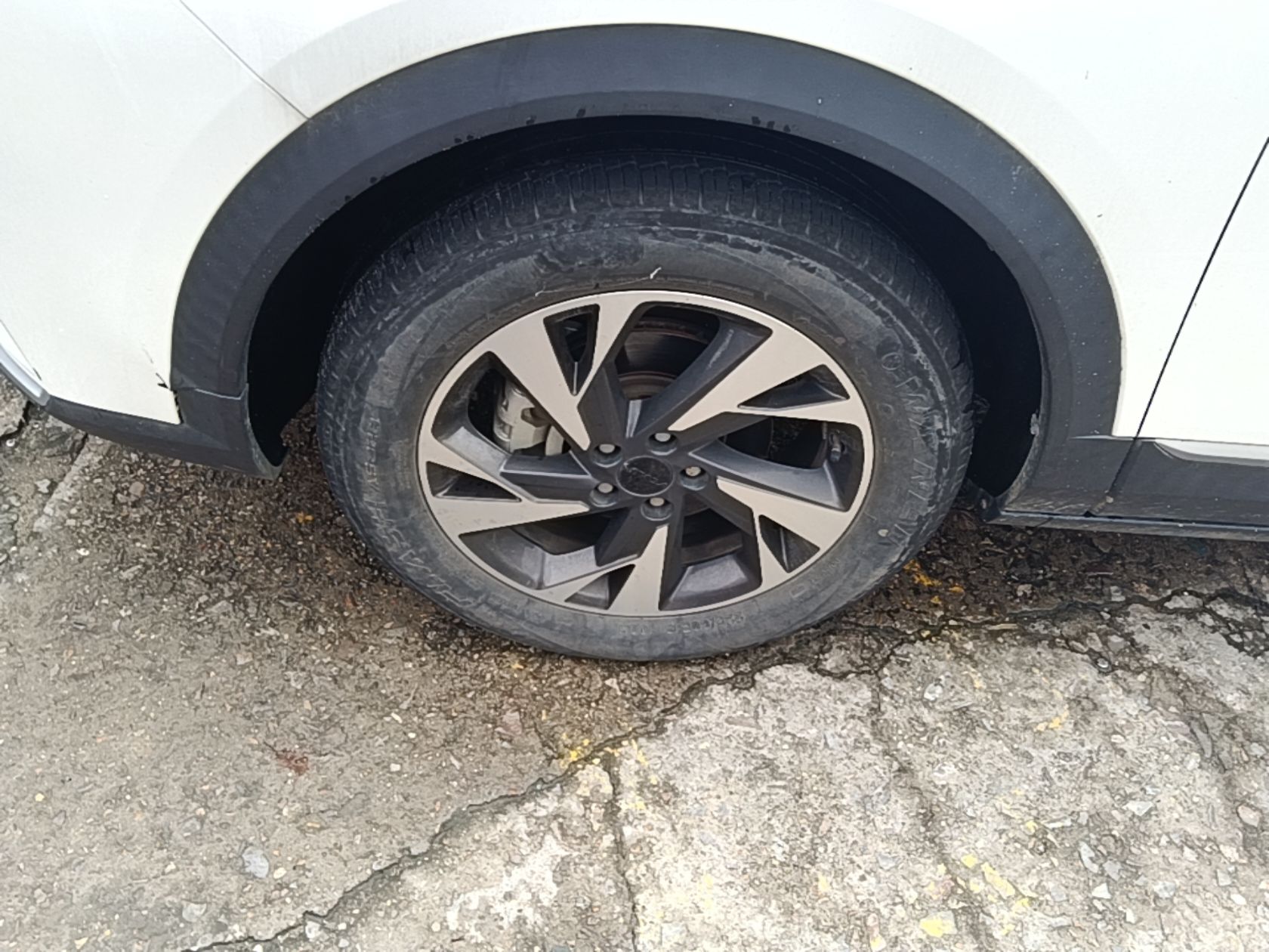Dongfeng Aeolus AX7 2022 Mach Edition 1.5T DCT DF31 — снимка 10