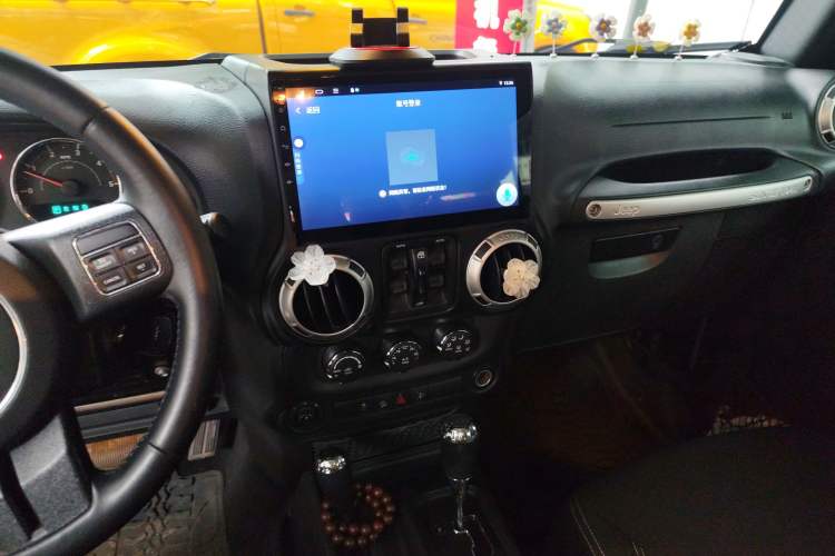 Used Jeep Wrangler 2015 2.8TD Sahara Four-Door Comfort Edition
