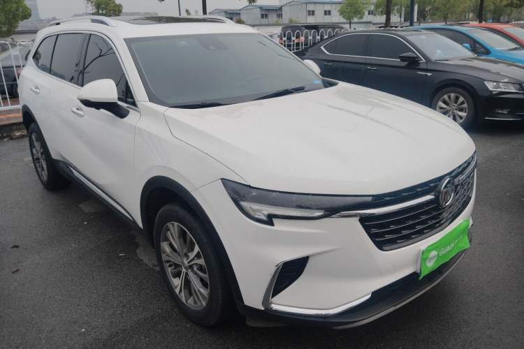 Used Buick Envision 2022 Encore Plus 652T Five-Seat Luxury Model Front Right 45 Deg