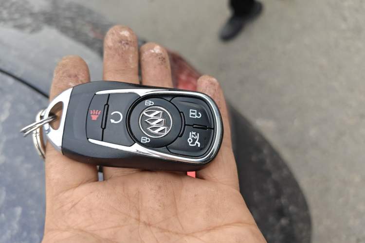 Used Buick LaCrosse 2019 28T Prestige Model Vehicle Key