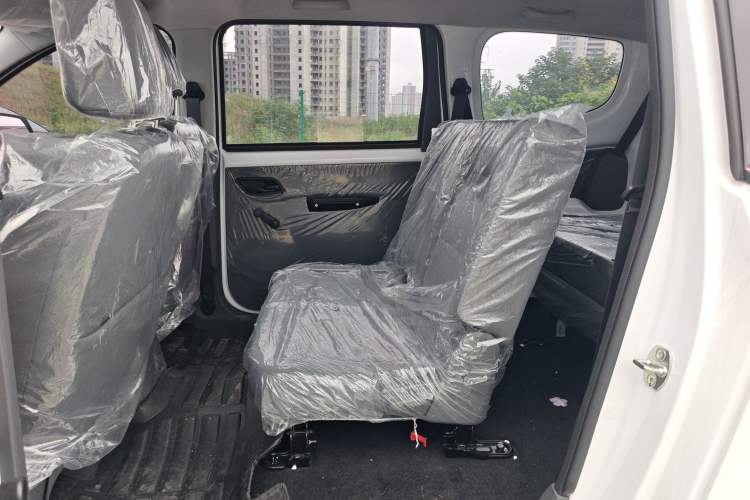 Used Wuling Hongguang New Energy 2024 All-Electric Model 300KM Standard Version