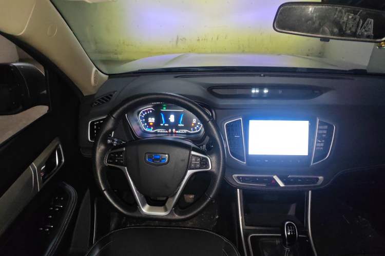 Used Geely Auto Vision X6 2018 1.8L Manual 4G Connect Luxury Edition
