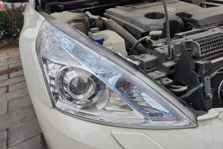 Used Nissan Teana 2011 2.5L XL Advanced Edition Right Front Headlight