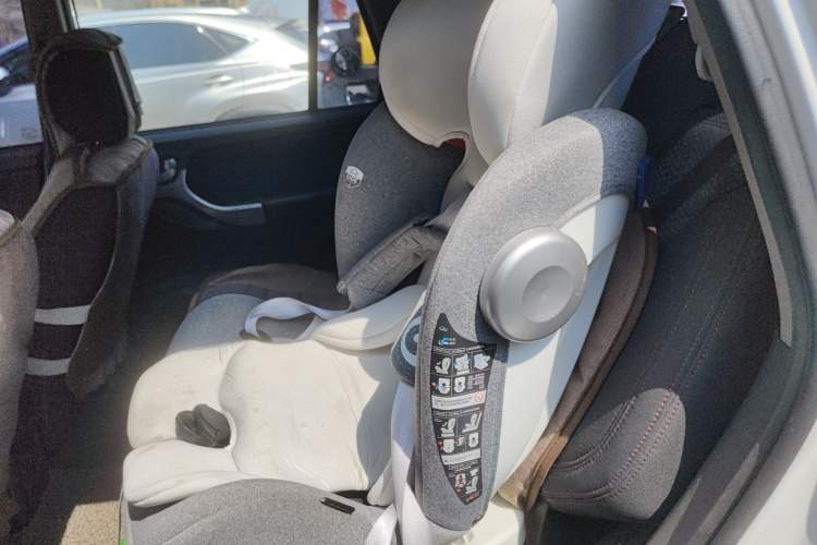 Used Chery Tiggo 3 2014 Magic Edition 1.6L Manual Fashion Version Left Rear Seat