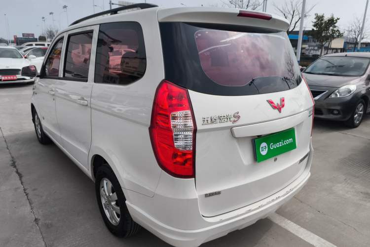 Used Wuling Hongguang 2014 1.5L S Standard Version
