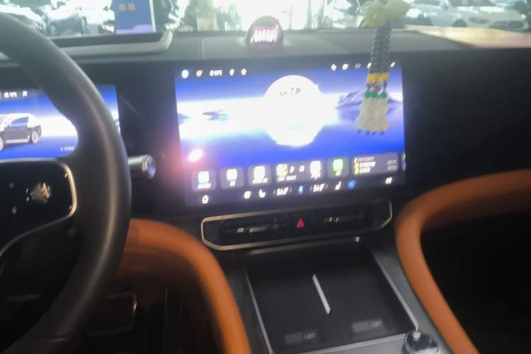 Used Hima AITO M9 2024 Range-Extended Max Edition 42 kWh 6-Seater Version Audio And AC Panel