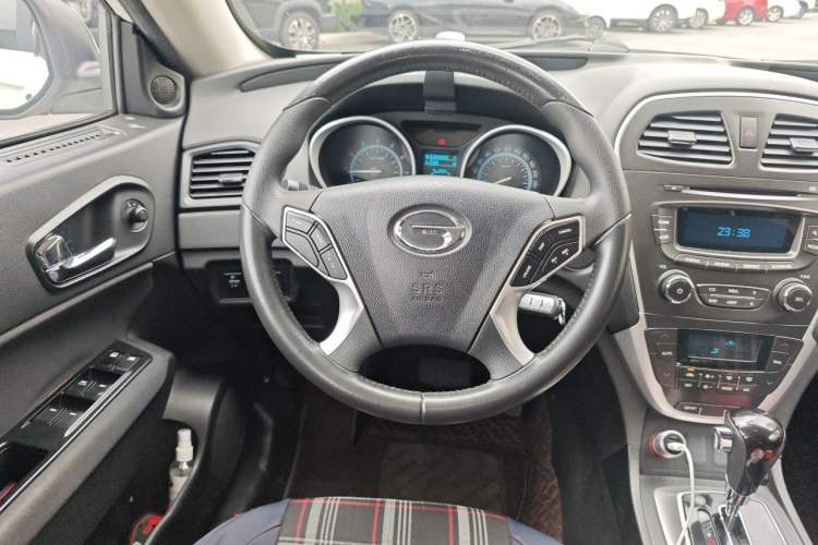 Used GAC Trumpchi GS5 2014 2.0L Automatic Two-Wheel Drive Deluxe Edition
