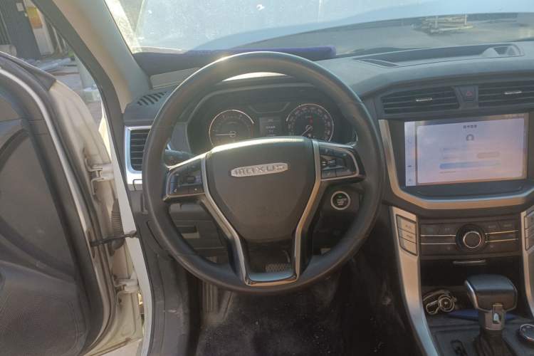 Used SAIC MAXUS T70 2021 2.0T Diesel Automatic 4x4 Elite Version with Long Bed and High Ground Clearance