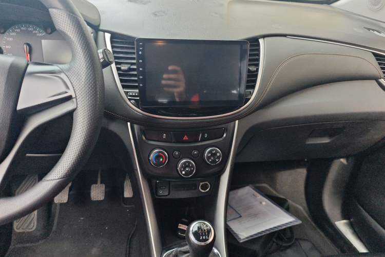 Used Chevrolet Trax 2017 1.4T Manual Two-Wheel Drive Comfort Model
