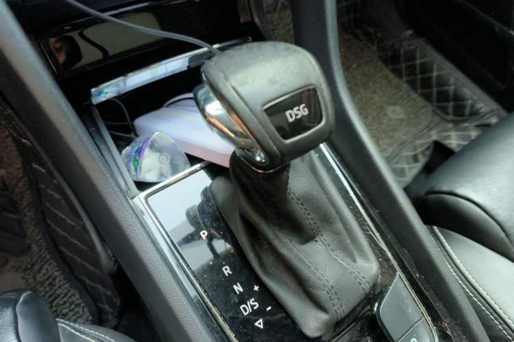 Used Skoda Kodiaq 2019 Facelifted TSI330 5-Seater Two-Wheel-Drive Luxury Enjoyment Edition China VI Standard
