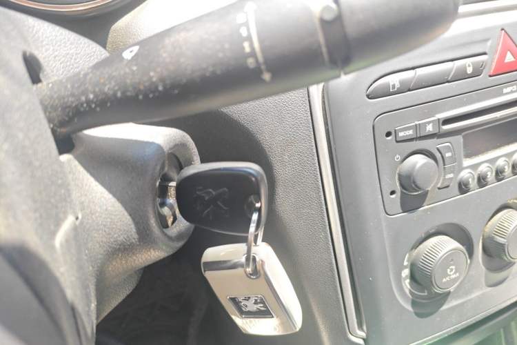 Used Peugeot 308 2013 1.6L Manual YouShang Model